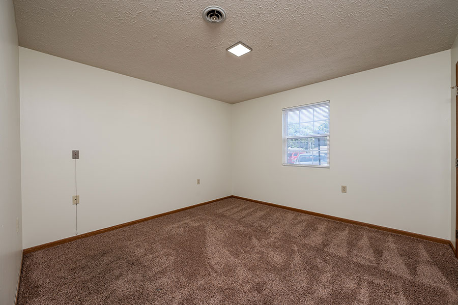 gallery-15-anthony-sq